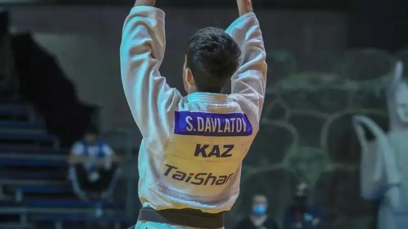 Шерзод Давлатов