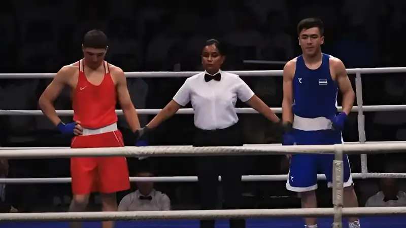 Боец из Узбекистана преподал урок бокса казахстанцу в битве за медаль уникального чемпионата Азии