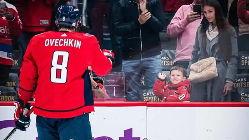 Овечкин улетел за борт