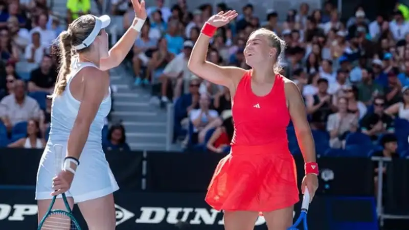 Андреева плакала