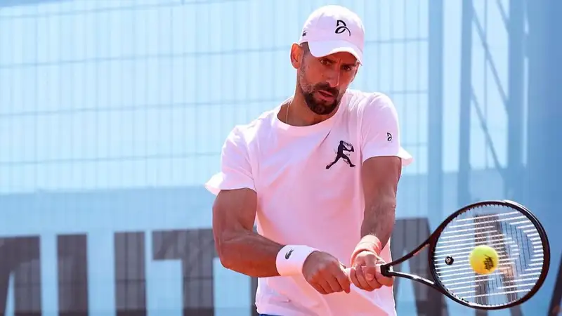 Новак Джокович снялся с грунтового "Мастерса" в Риме