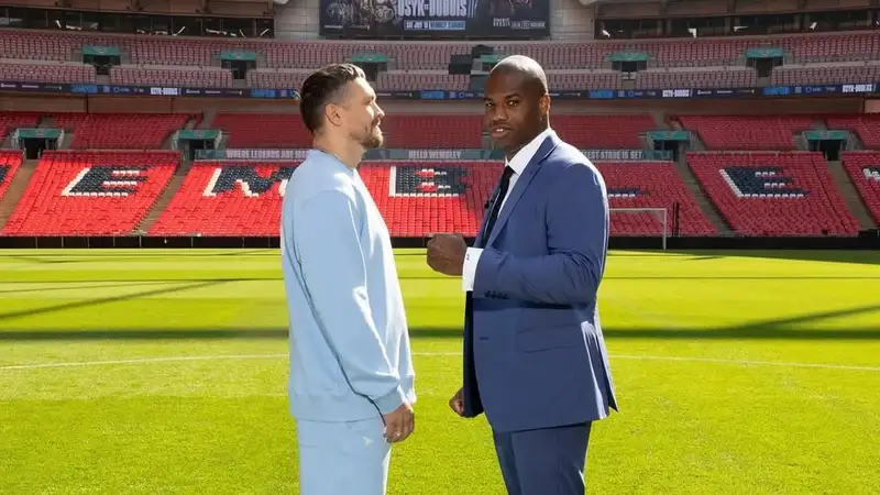 "Меня это не задело": Усик высказался о толчке Дюбуа