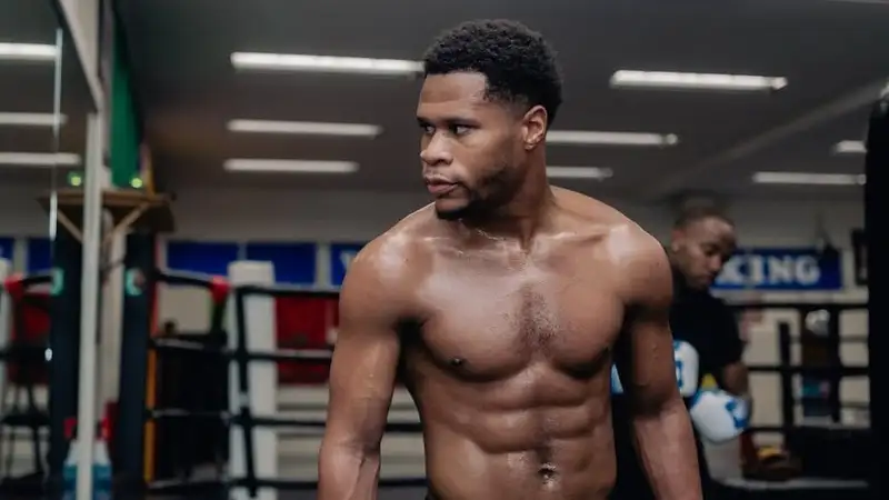 Бывший абсолютный чемпион мира назвал топ-5 лучших боксёров в мире на данный момент