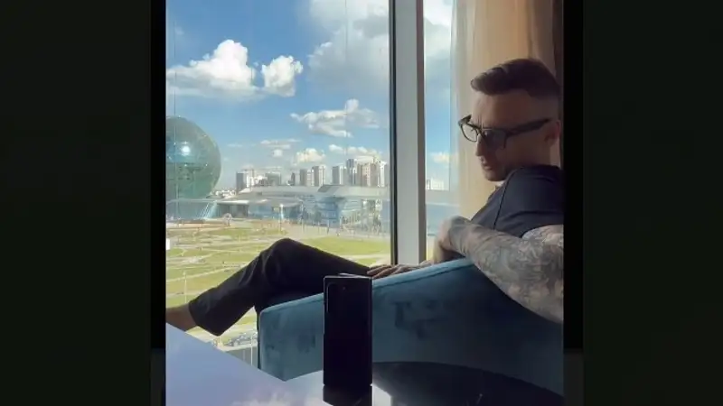 Бербатов учит казахсктй