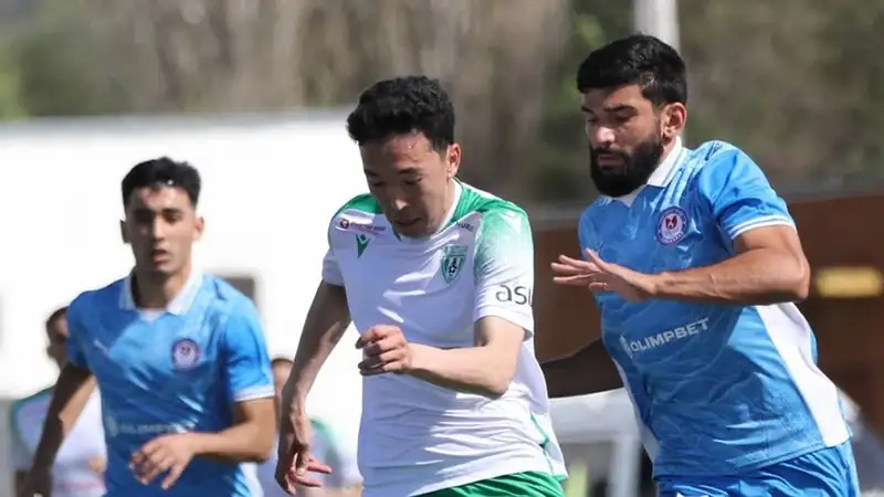 "Нефтяники" продолжают расстраивать собственных болельщиков