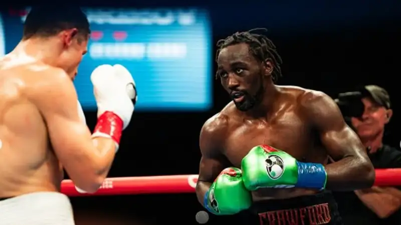 Кроуфорд - Альварес 