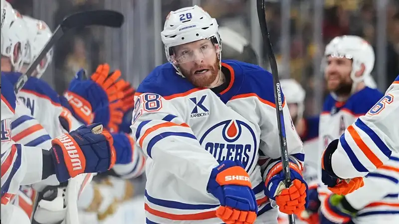 Ойлерз выиграли первый матч