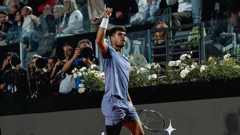 Карлос Алькарас вышел в четвёртый круг "Мастерса" в Риме