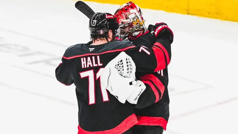 Кубок Стэнли: "Вашингтон" с Овечкиным в составе всухую проиграл "Каролине" в третьем матче