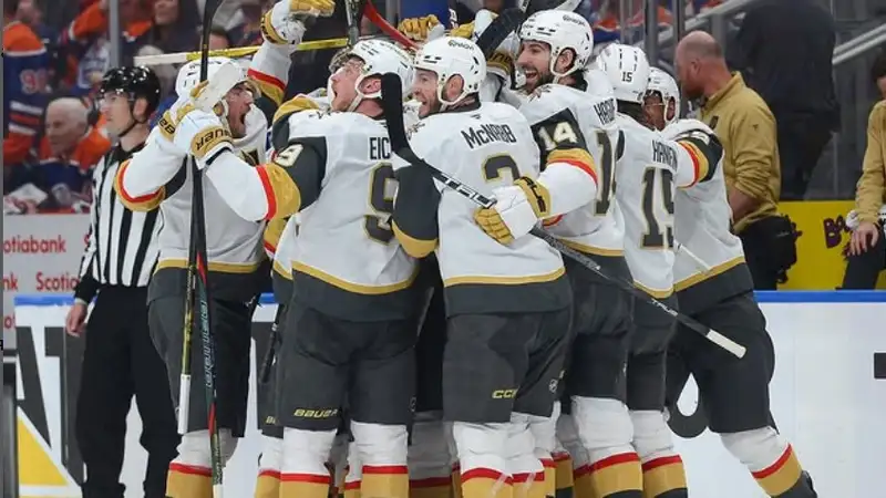 Вегас забил за мгновения до сирены