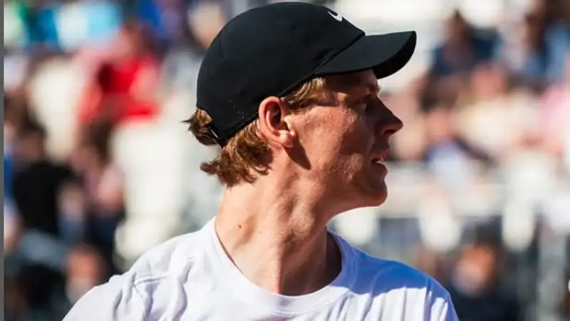 Синнер высказался после матча после дисквалификации 