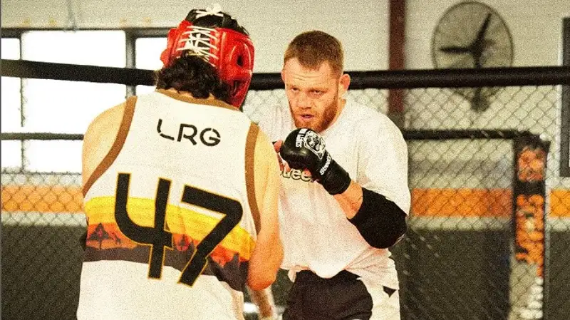 Маддалена согласен биться с Махачевым