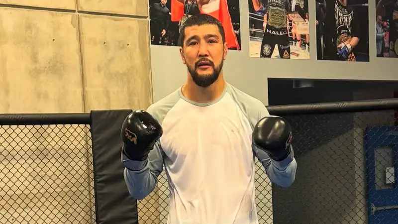 Казахский боец из России дал прогноз на бой Махачев - Маддалена