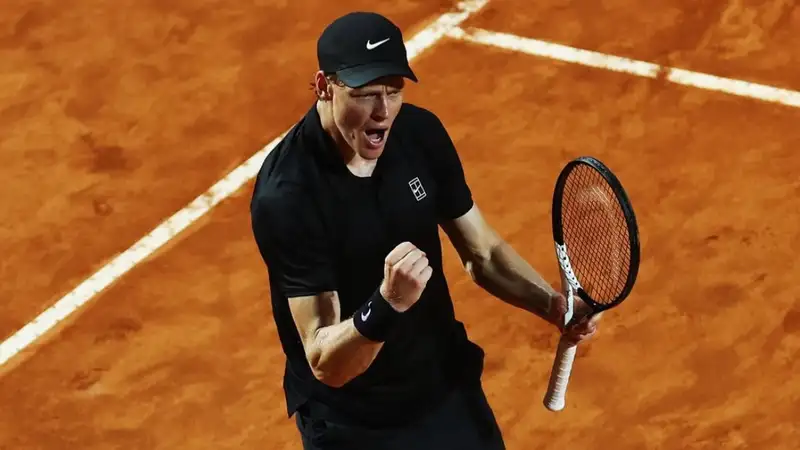 Первая ракетка мира вышел в четвертьфинал "Мастерса" в Риме