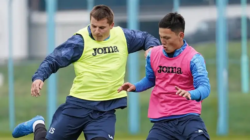 Казахстанский футболист оказался на скамейке запасных в матче европейского чемпионата