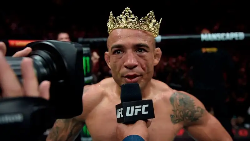 Экс-чемпион UFC объявил о завершении карьеры