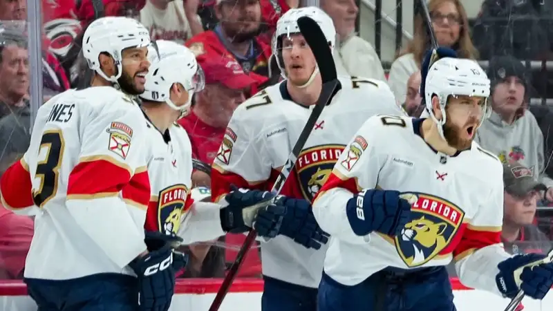 Кубок Стэнли: "Флорида" победила "Каролину" в первом матче полуфинальной серии
