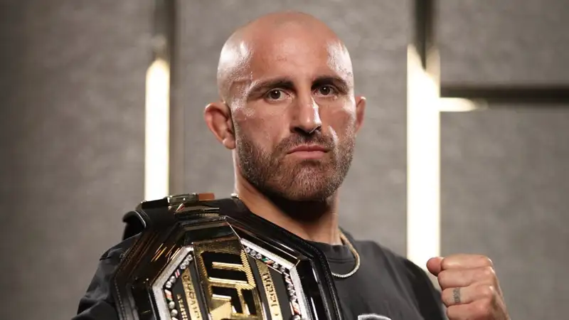 Алекс Волкановски