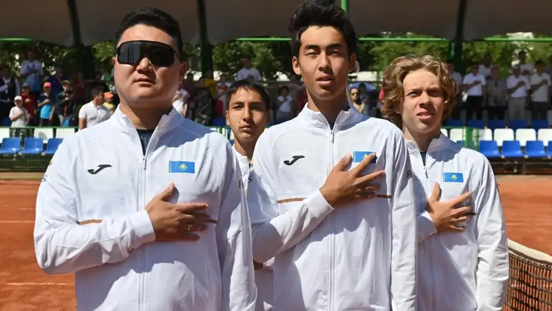 Громко хлопнуть дверью не удалось...