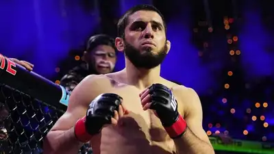 Ислам Махачев уладил конфликт с ветераном UFC