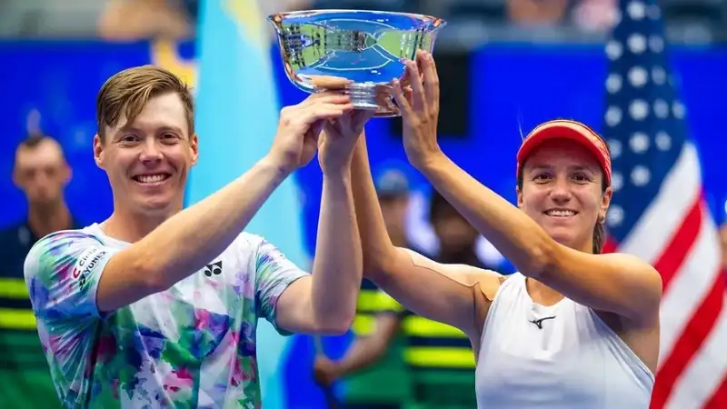 Данилина в миксте