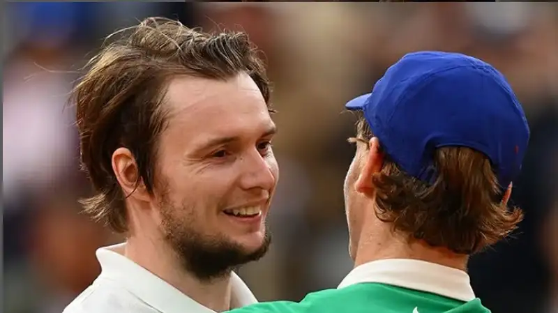 Бублик о Синнере