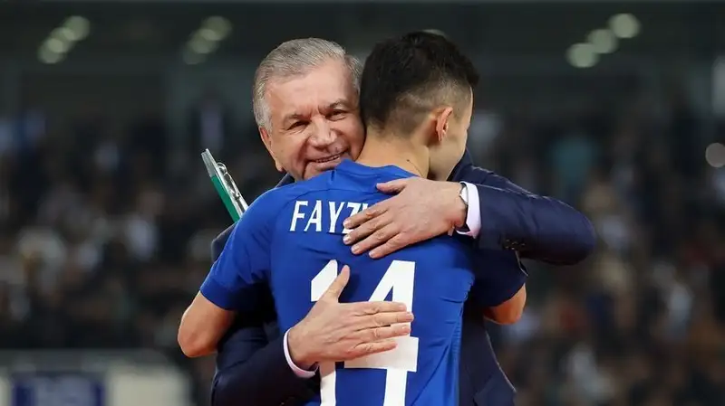 Шавкат Мирзиёев и Аббосбек Файзуллаев