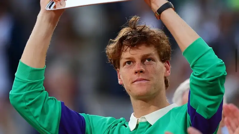 "Больно": Синнер высказался о проигранном финале "Ролан Гаррос"