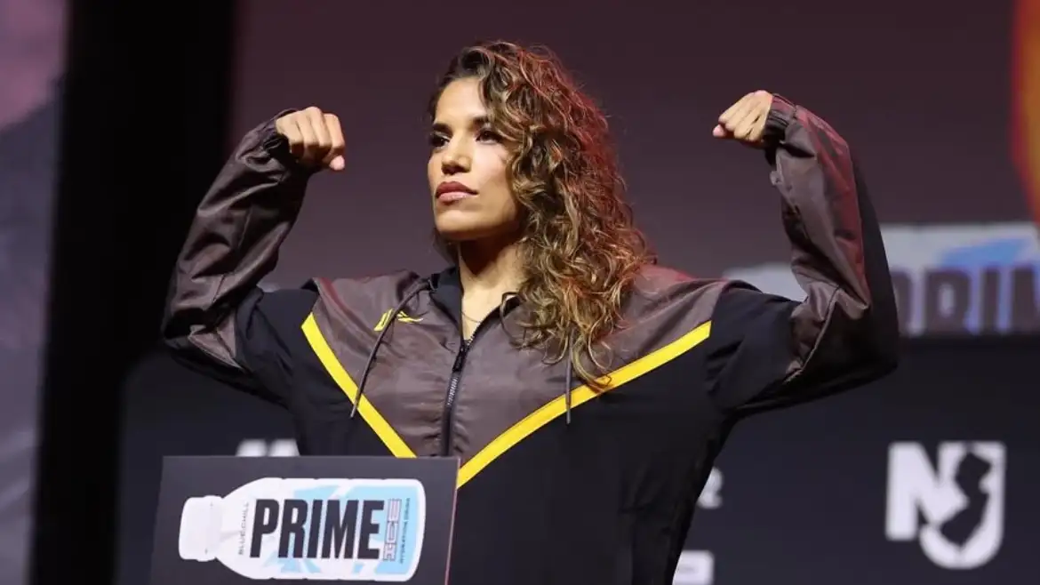 "Мне наложили 11 швов": чемпионка UFC рассказала об уличной драке с мужчиной "Мне наложили 11 швов": чемпионка UFC рассказала об уличной драке с мужчиной