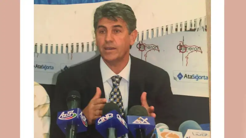 Экс-тренер СМ