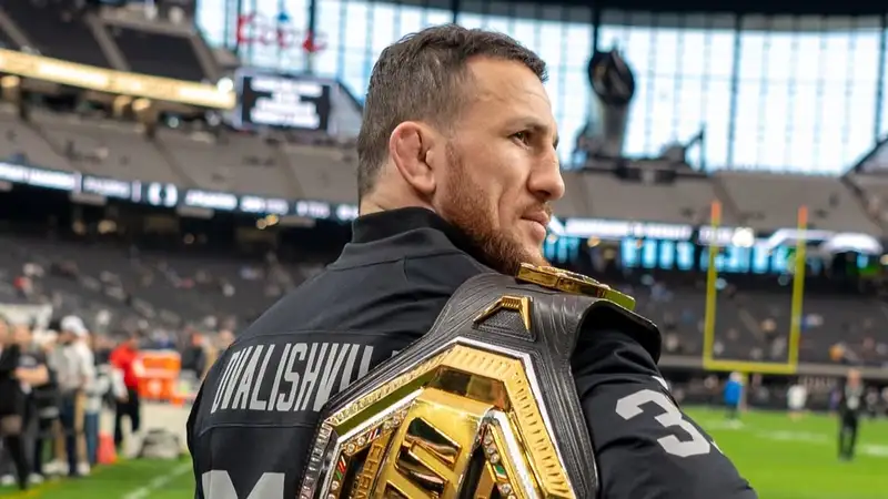 "Должен нокаутировать": Сэндхаген высказался о потенциальном поединке с Двалишвили