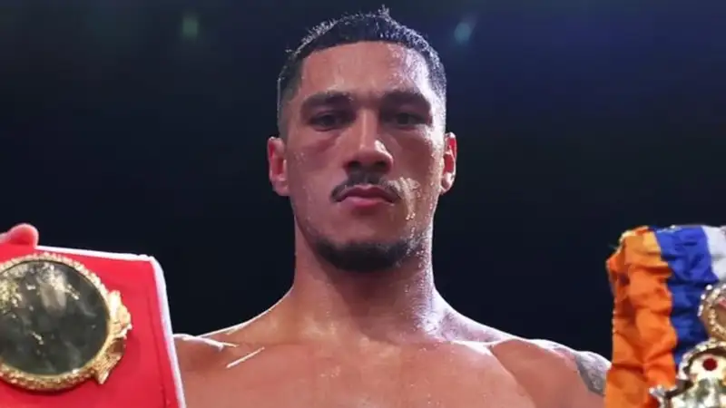 Непобеждённый австралиец нокаутировал своего соперника в бою за титул IBF