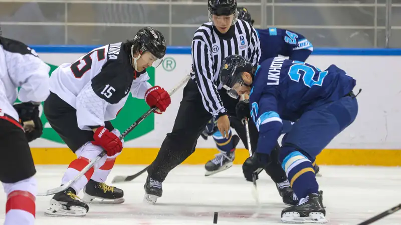 Игроки сборных Казахстана и Латвии покинули узбекский клуб и вернулись в Караганду