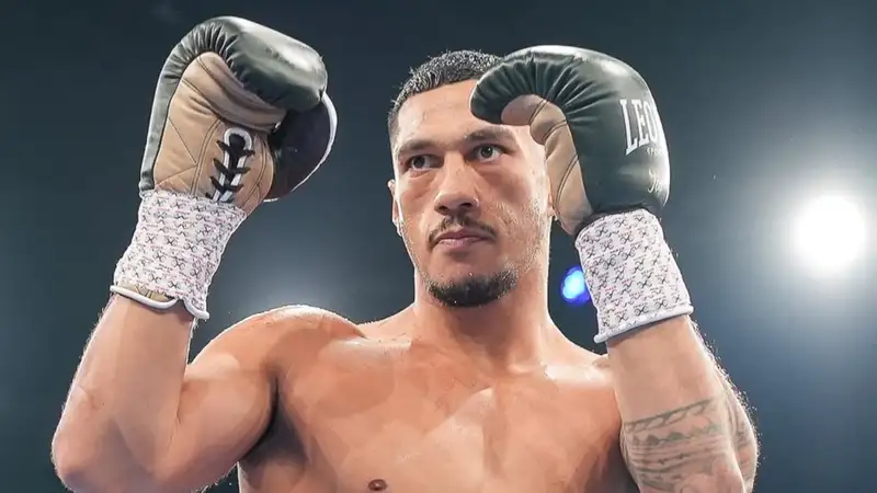 Непобеждённый нокаутёр из Австралии нацелился на бой с Усиком