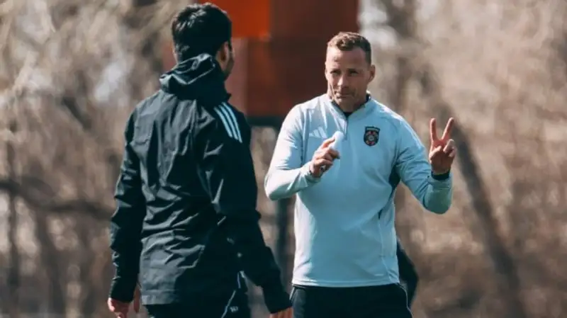 Ярошик остается в Шахтере