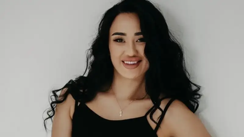 Сафронова проведет первый бой в профи