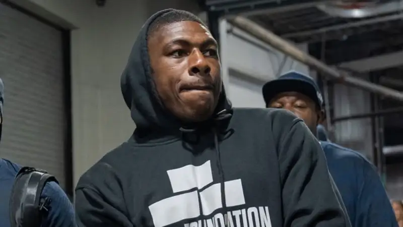 "Чертовски раздражает": экс-чемпион UFC заявил, что является хейтером Хоакина Бакли