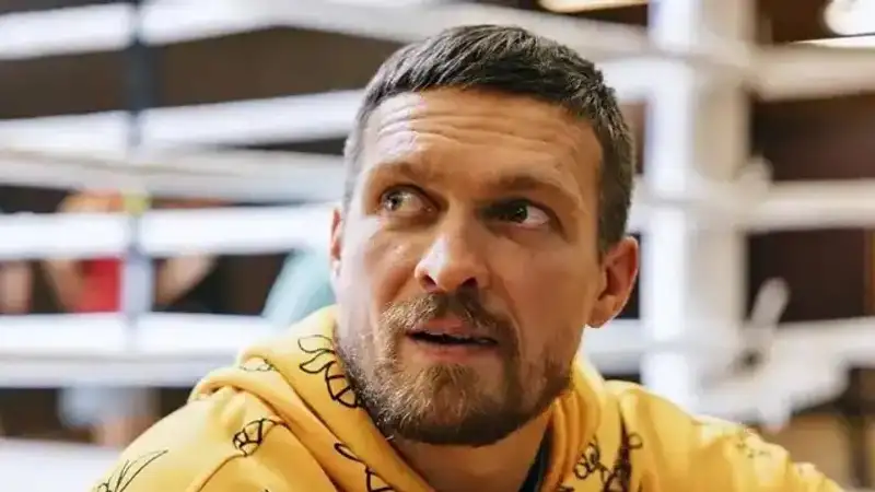 Александр Усик