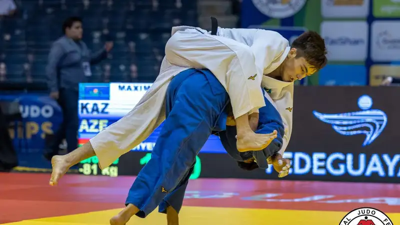 Японец обратился к Макисму