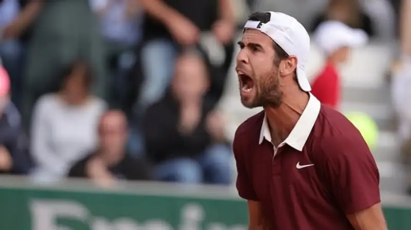 Хачанов в 1/4 Гаале 