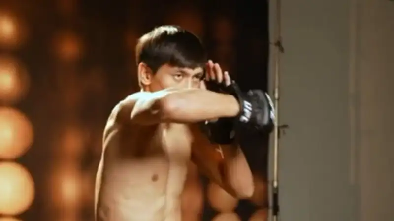 Азат Максум