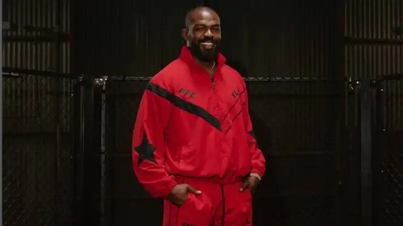 Не осталось чемпионов UFC в США 
