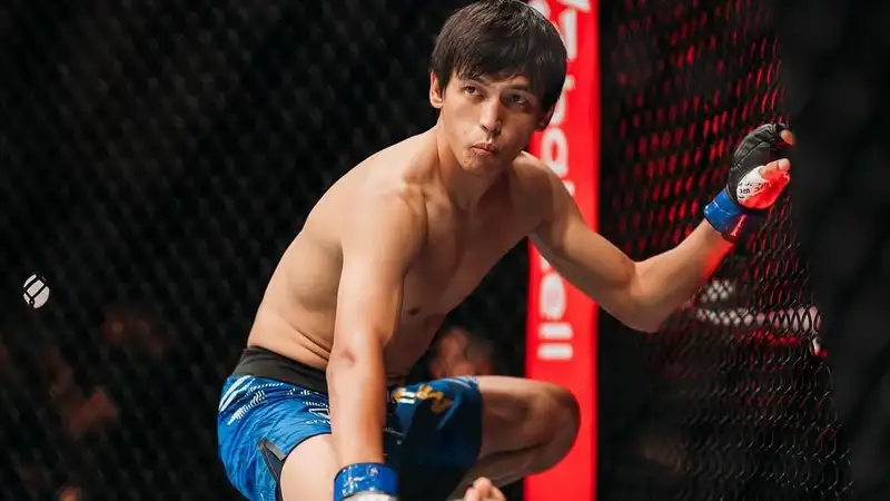 Азат Максум