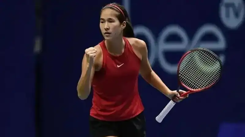 Жибек Куламбаева 