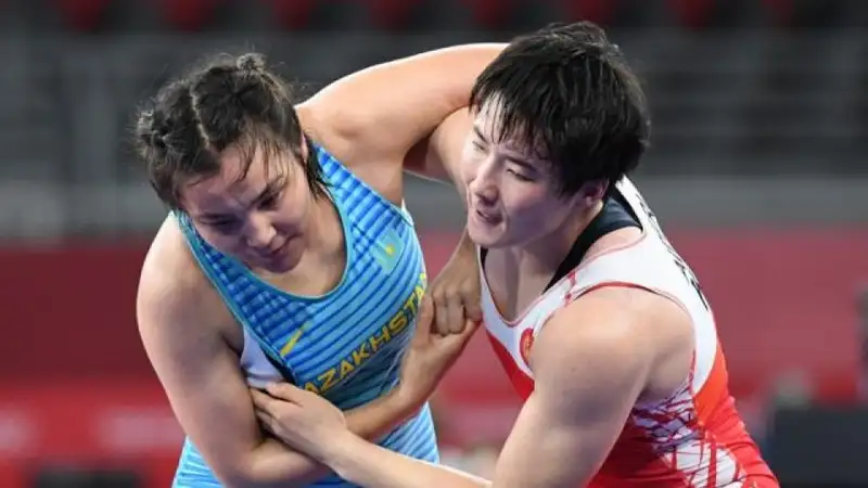 Эльмира Сыздыкова против Айпери Медет Кызы