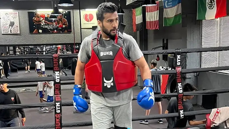 Шахрам Гиясов