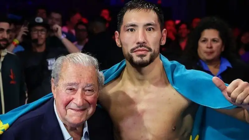 Промоутер Жанибека Алимханулы назвал нового короля полусреднего веса