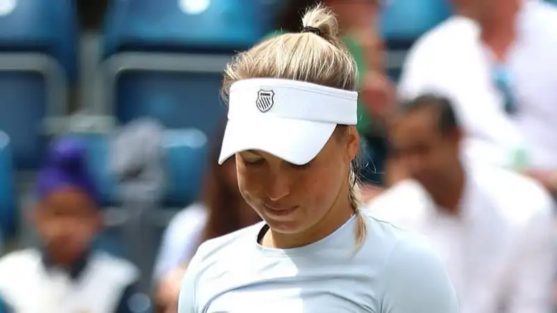 Получившая две "баранки" казахстанская теннисистка потребовала удалить зрителя на "Уимблдоне"