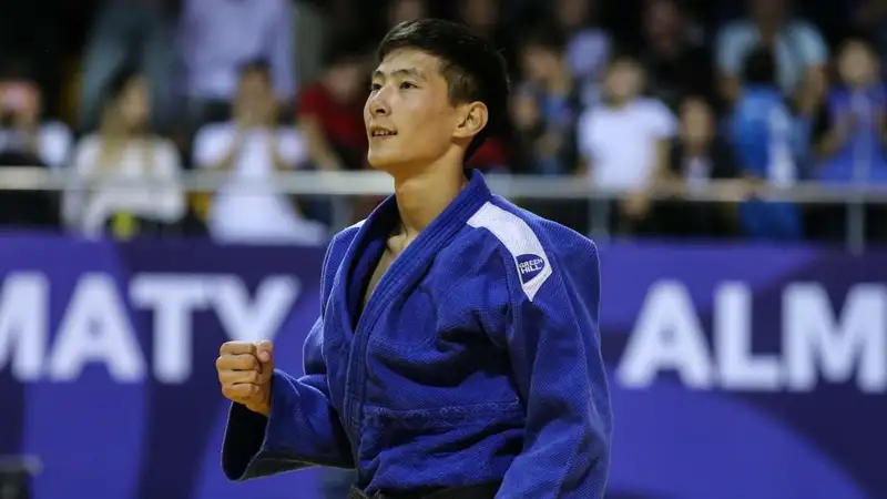 Нурканат Серикбаев наконец-то вернулся на татами, официально дебютировав в 66 кг
