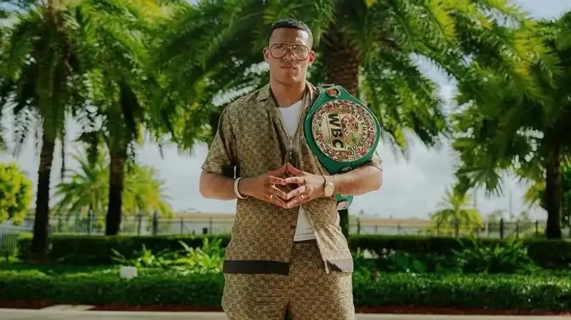 Дэвид Бенавидес 